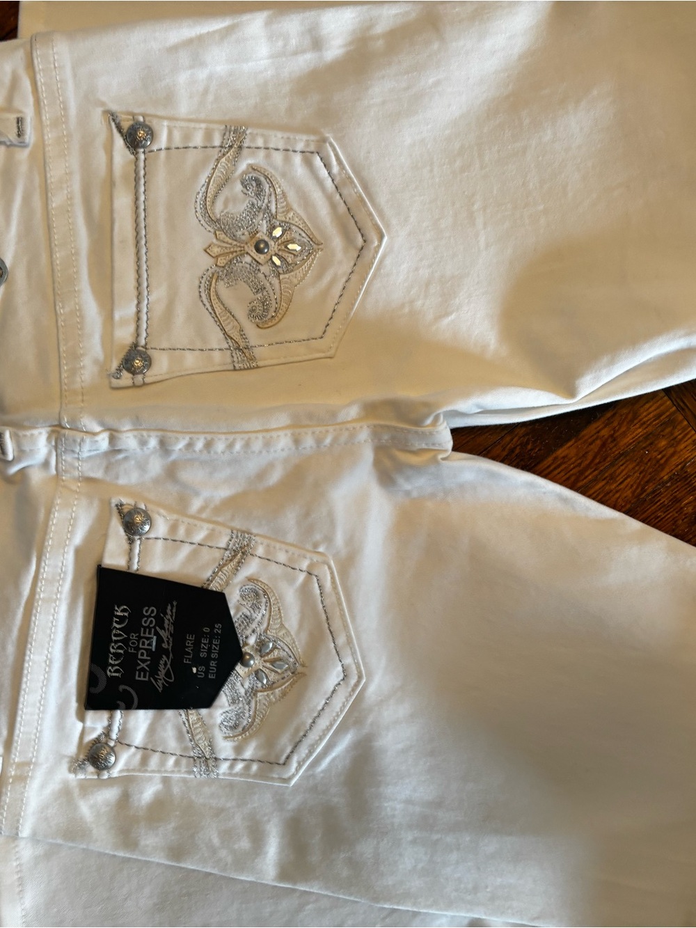 Express ReRock  White Embroidered Women's Jeans